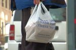 Les législateurs new-yorkais concluent un accord interdisant les sacs en plastique à partir de mars 2020