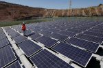 Tesla veut relancer son activité d'énergie solaire en baissant les prix des panneaux solaires