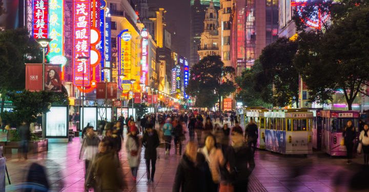 Spectacles de lumières et groupes de musique : La Chine veut promouvoir sa vie nocturne pour stimuler l'économie